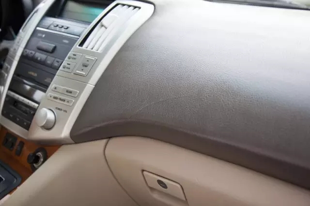 【天嬌用車學(xué)】暴曬后的汽車究竟有多毒？超乎你想象