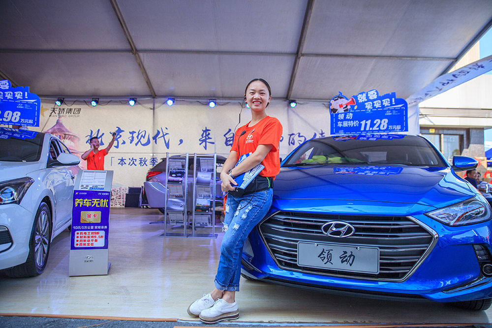 【車展第一天】遇到那個TA，放棄蘋果8......