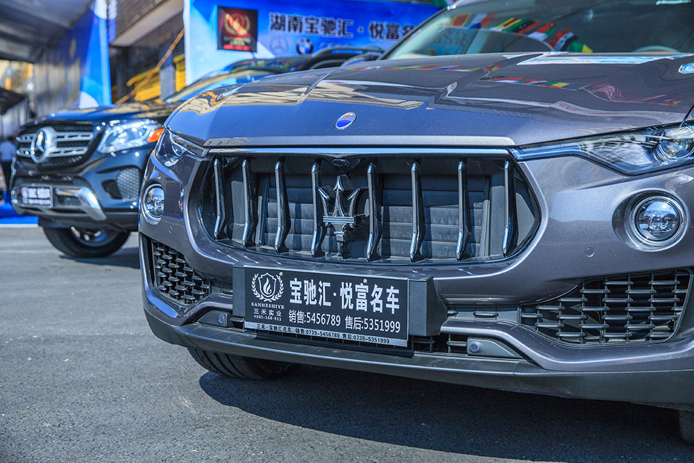 【車展第一天】遇到那個TA，放棄蘋果8......